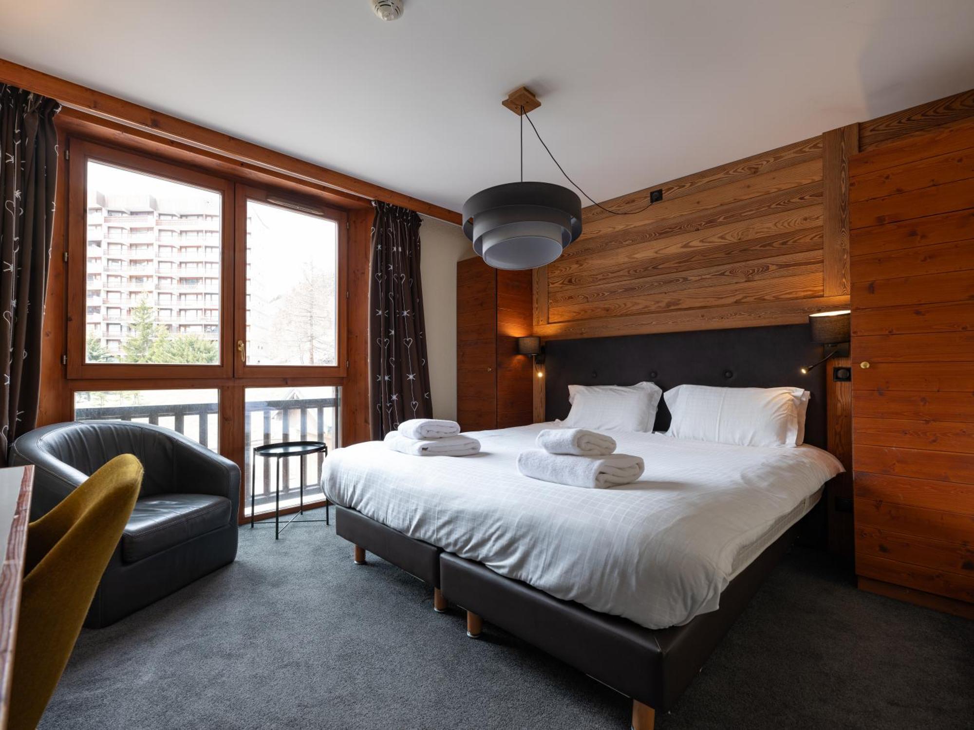 Chalet Hotel Ducs De Savoie Валь-д'Изер Экстерьер фото